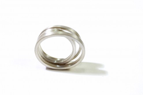 Pebble tri ring